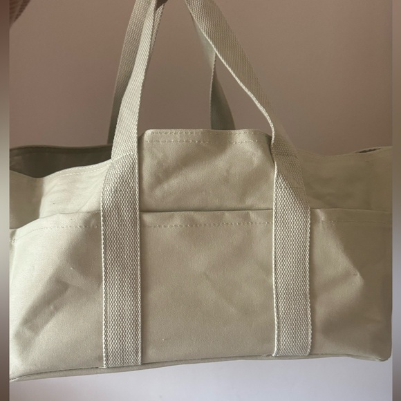 H&M NWOT Cotton Canvas Changing Bag - Picture 3 of 3